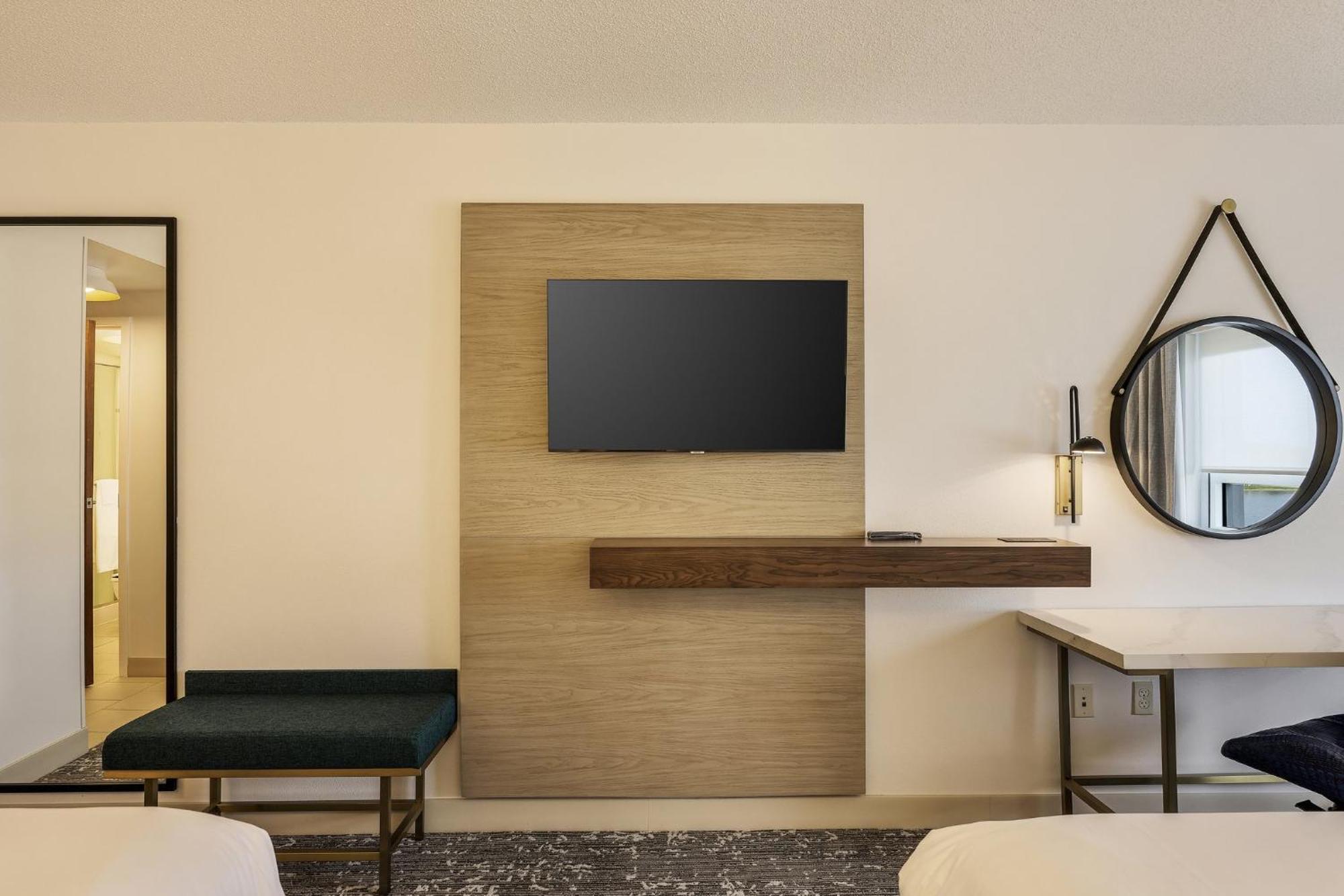 Hotel Crowne Plaza Ft Myers Gulf Coast By Ihg Fort Myers Exterior foto