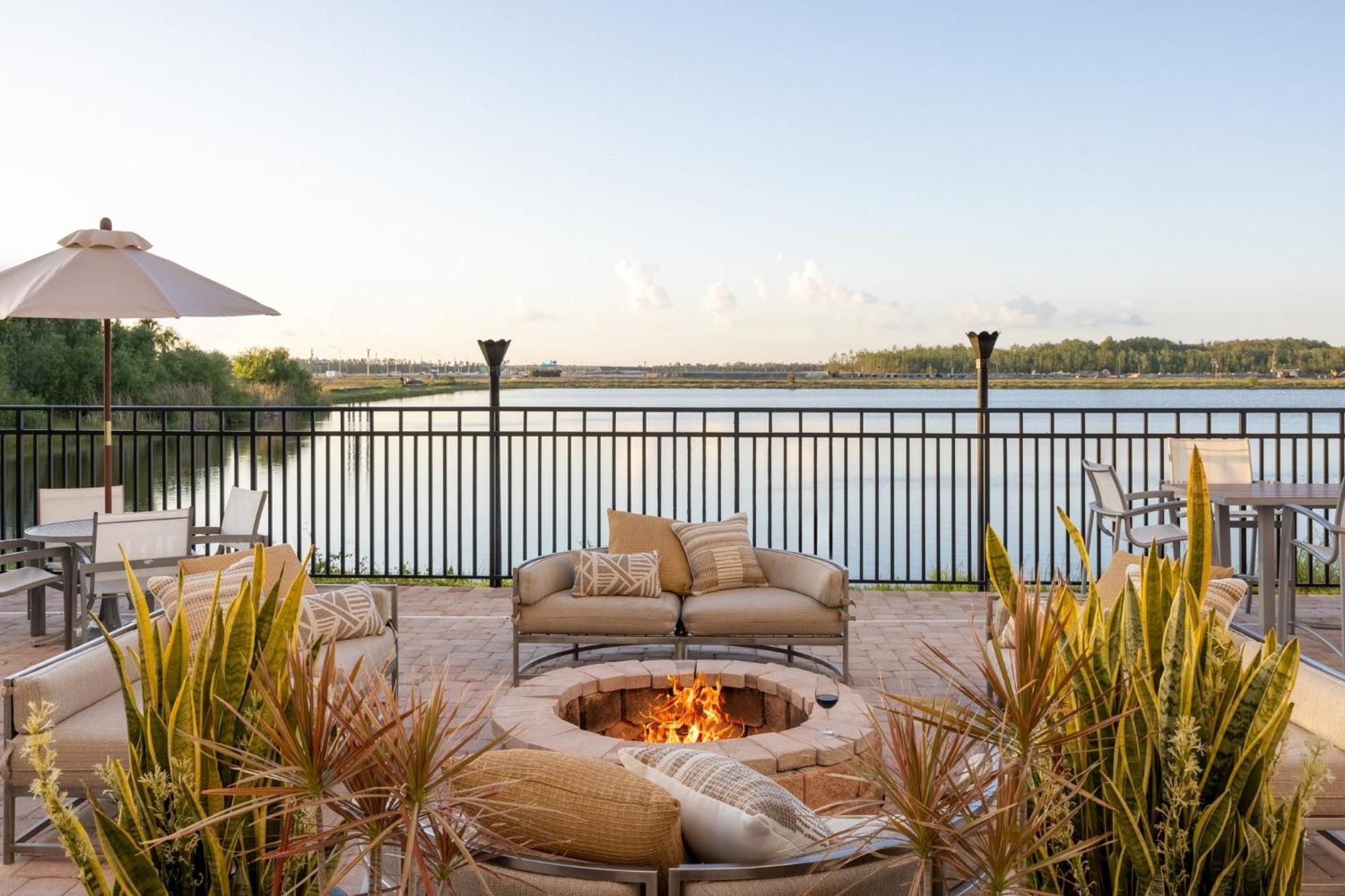 Hotel Crowne Plaza Ft Myers Gulf Coast By Ihg Fort Myers Exterior foto